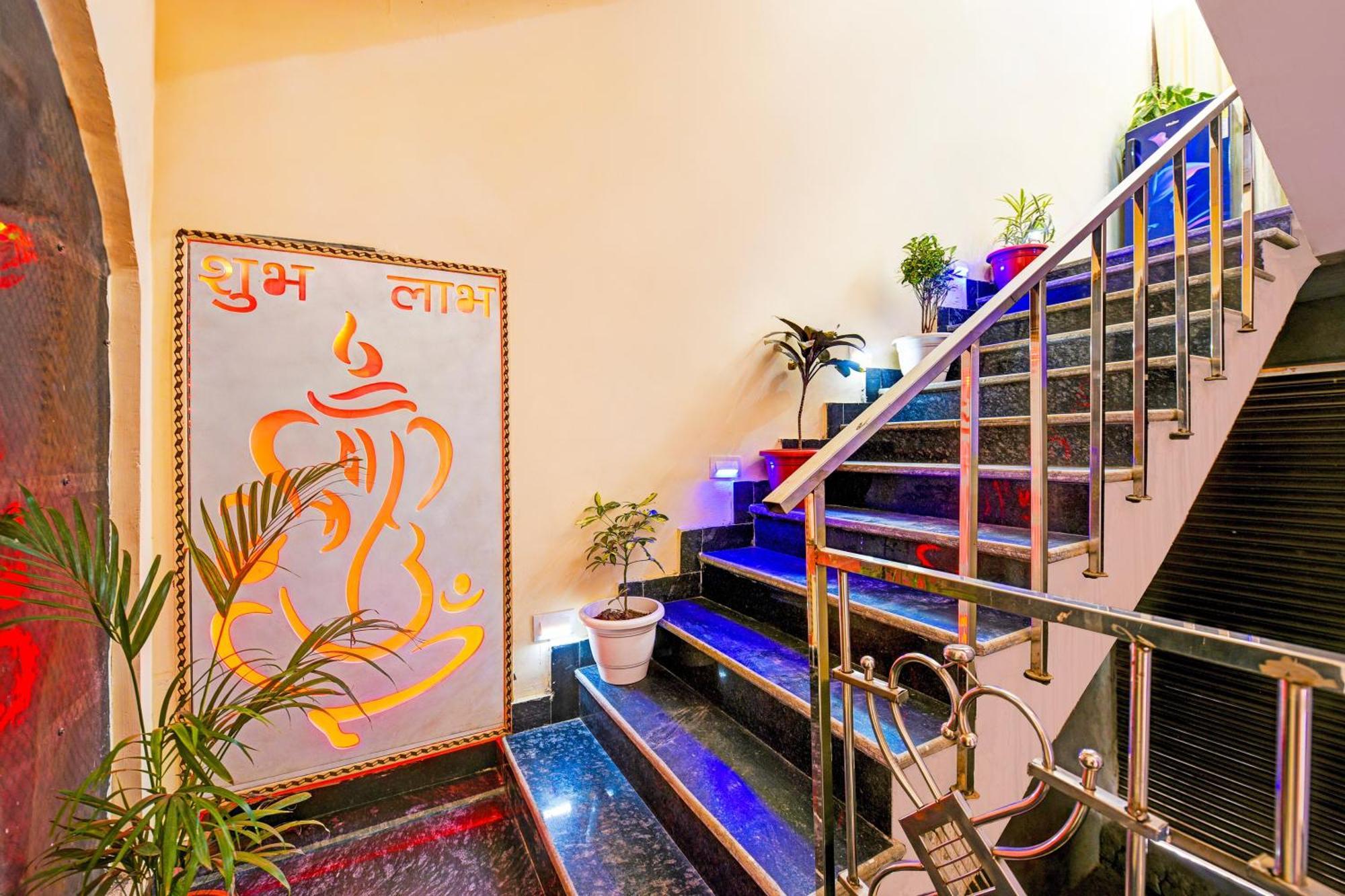 Hotel O Aj Star Hotel Faridábád Kültér fotó