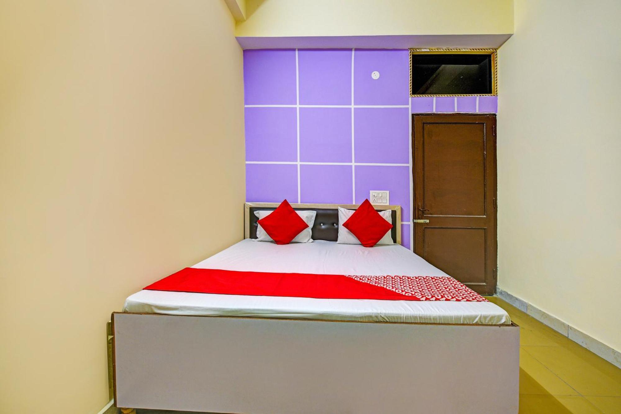 Hotel O Aj Star Hotel Faridábád Kültér fotó