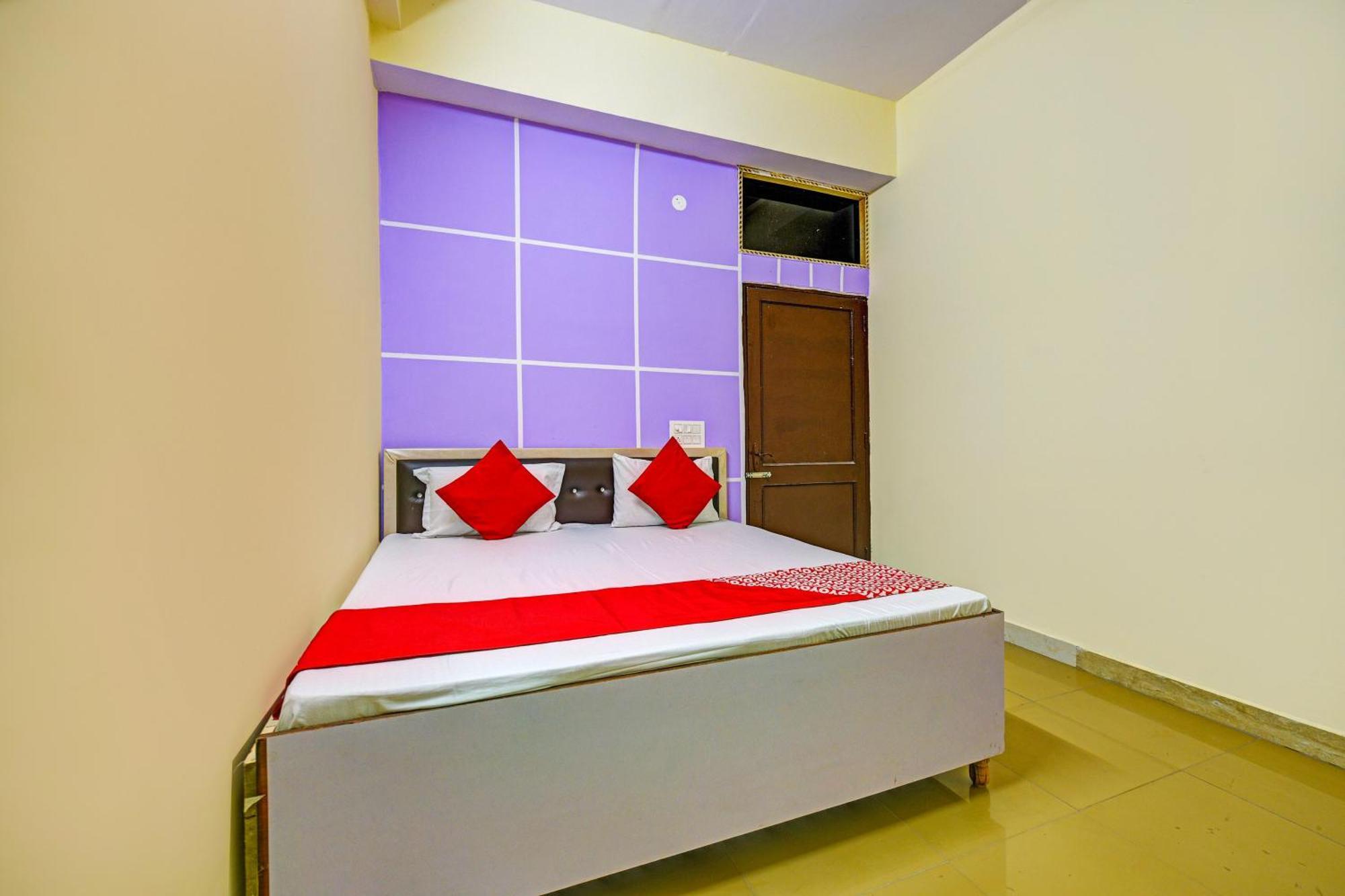 Hotel O Aj Star Hotel Faridábád Kültér fotó