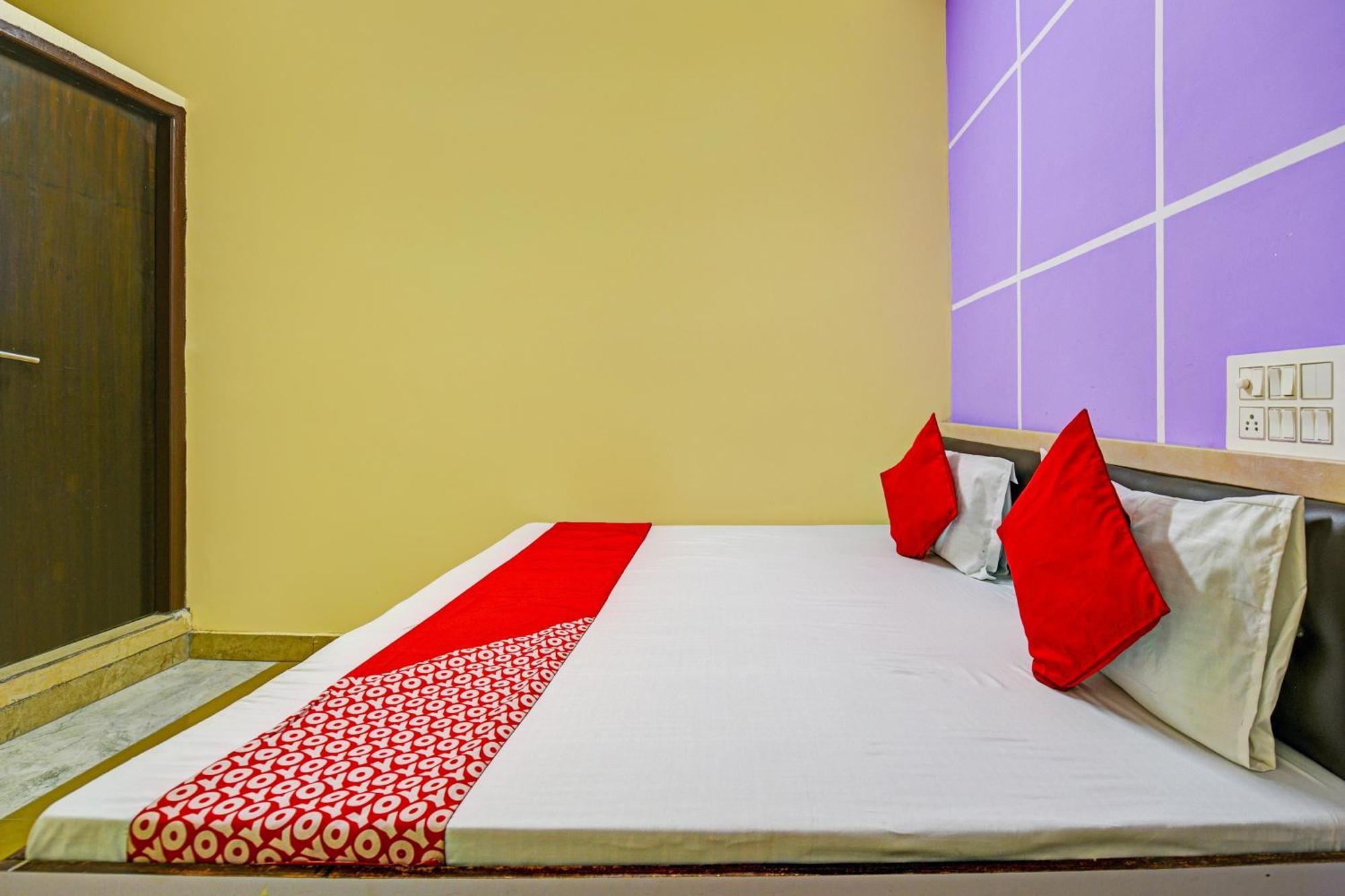 Hotel O Aj Star Hotel Faridábád Kültér fotó